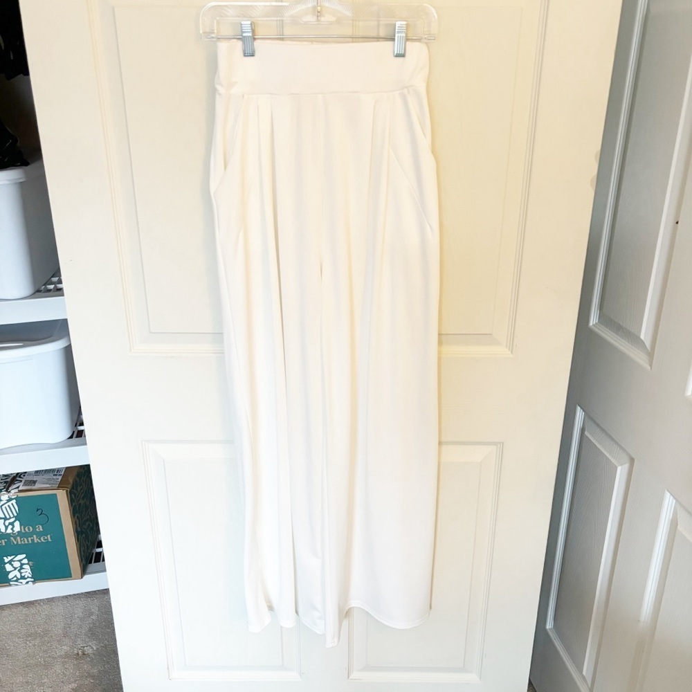 Amazon White Wide Leg Pants Size Small